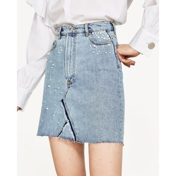 Zara Faux Pearl Raw Hem Denim Mini Skirt - Picture 1 of 13